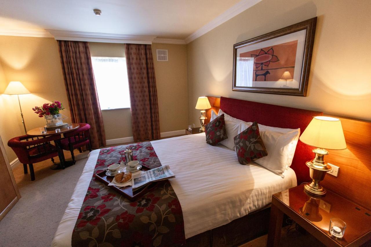 Hamlet Court Hotel Johnstown Bridge Eksteriør bilde