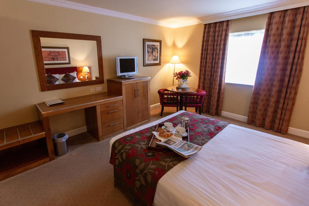 Hamlet Court Hotel Johnstown Bridge Eksteriør bilde