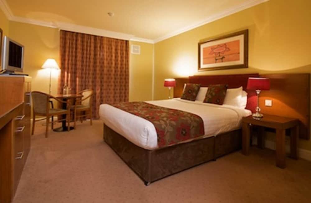 Hamlet Court Hotel Johnstown Bridge Eksteriør bilde