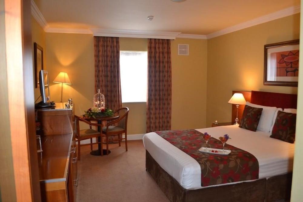 Hamlet Court Hotel Johnstown Bridge Eksteriør bilde